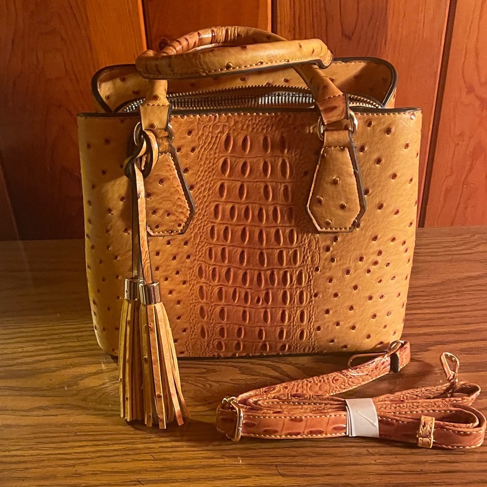Elegant Tan Crocodile-Embossed Women's Bag